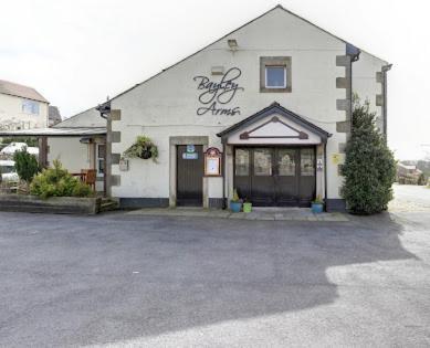 Bayley Arms Hotel Hurst Green  Exterior photo